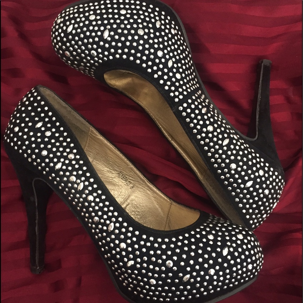 Black & Silver Rhinestone Heels 😍👠✨
