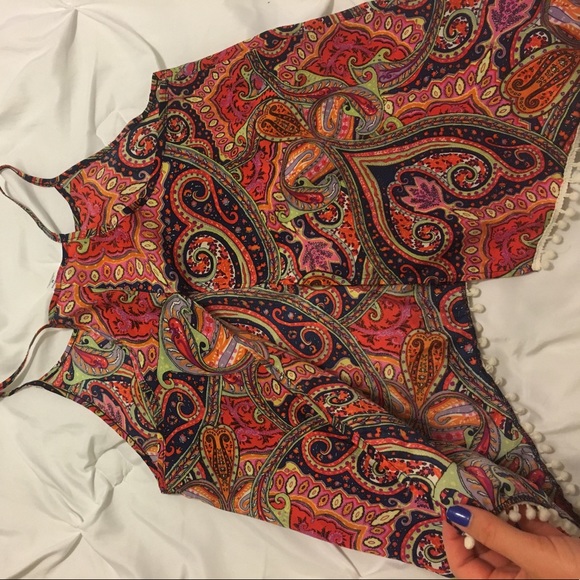 Open back patterned halter top tank top - Picture 4 of 4