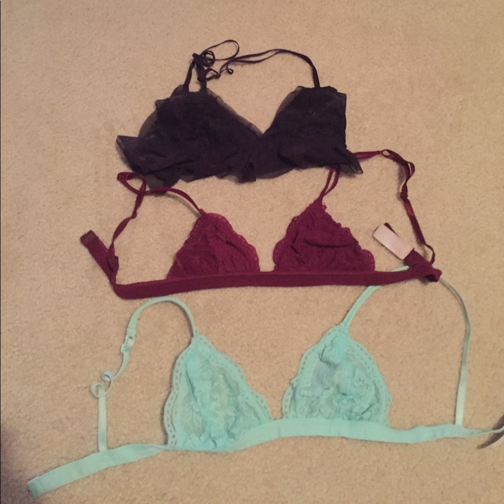 3 bralettes