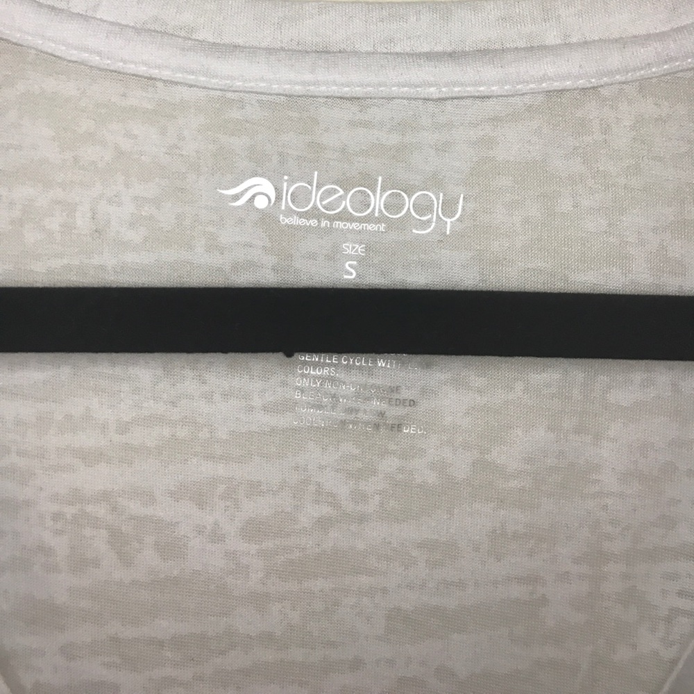 Top/blouse - Picture 2 of 4