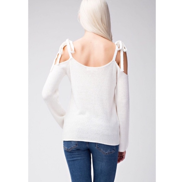 NWT Honey Punch Off Shoulder Ribbon Tie Top - Picture 4 of 5