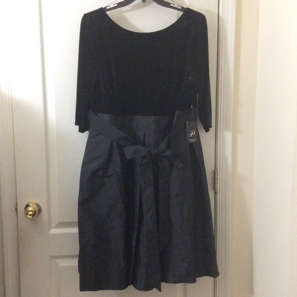 🆕 Adrianna Papell velvet tafetta dress holidays - Picture 3 of 5