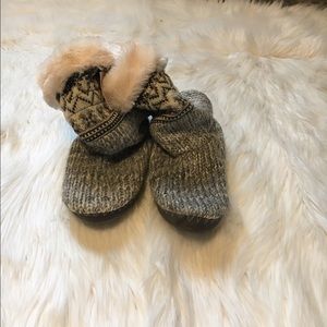 NWT Slippers
