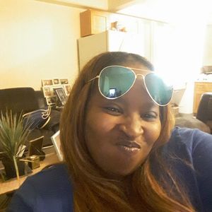 Meet your Posher, Josephine