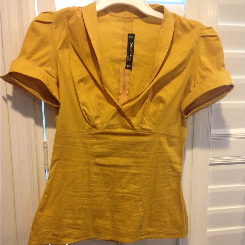 Vintage Gold Top
