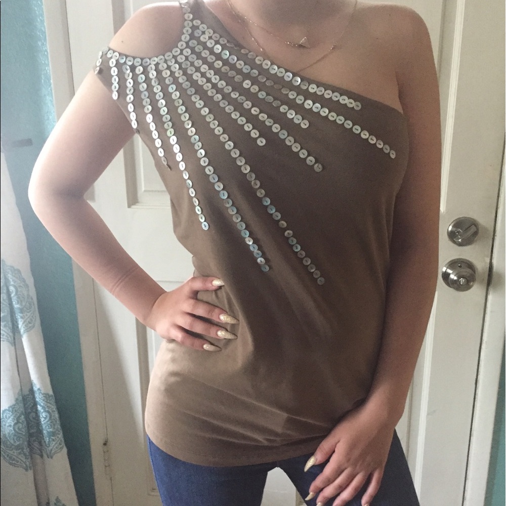 One shoulder knit top