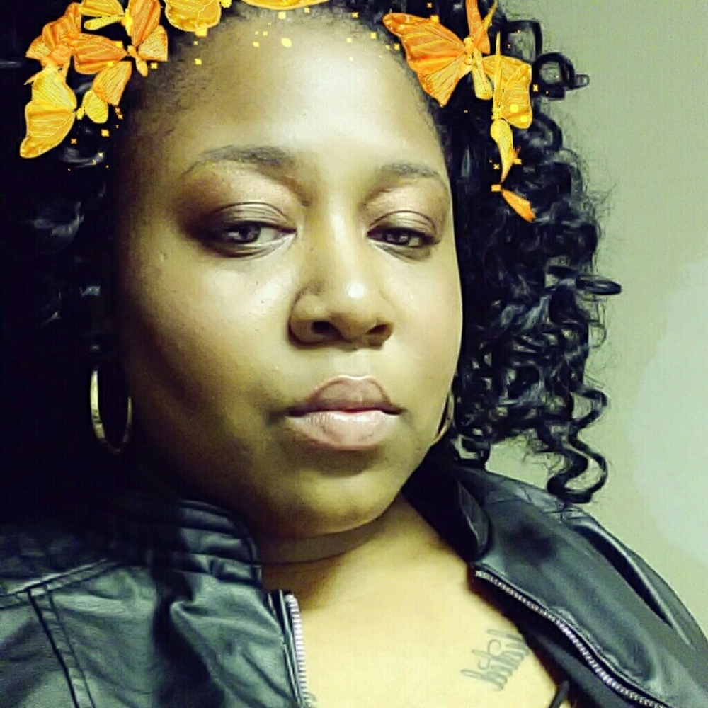 Meet your Posher, Nija