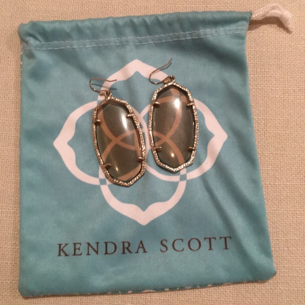 Kendra Scott Danielle Earrings