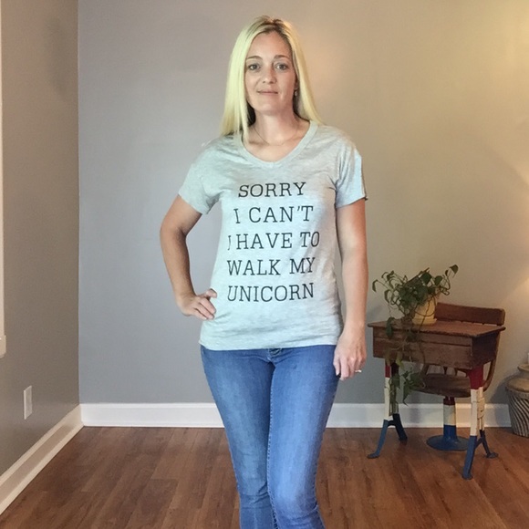 🦄 1 Small Left 🦄Unicorn V Neck Tee - Picture 3 of 5