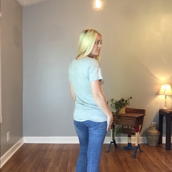 🦄 1 Small Left 🦄Unicorn V Neck Tee - Picture 5 of 5