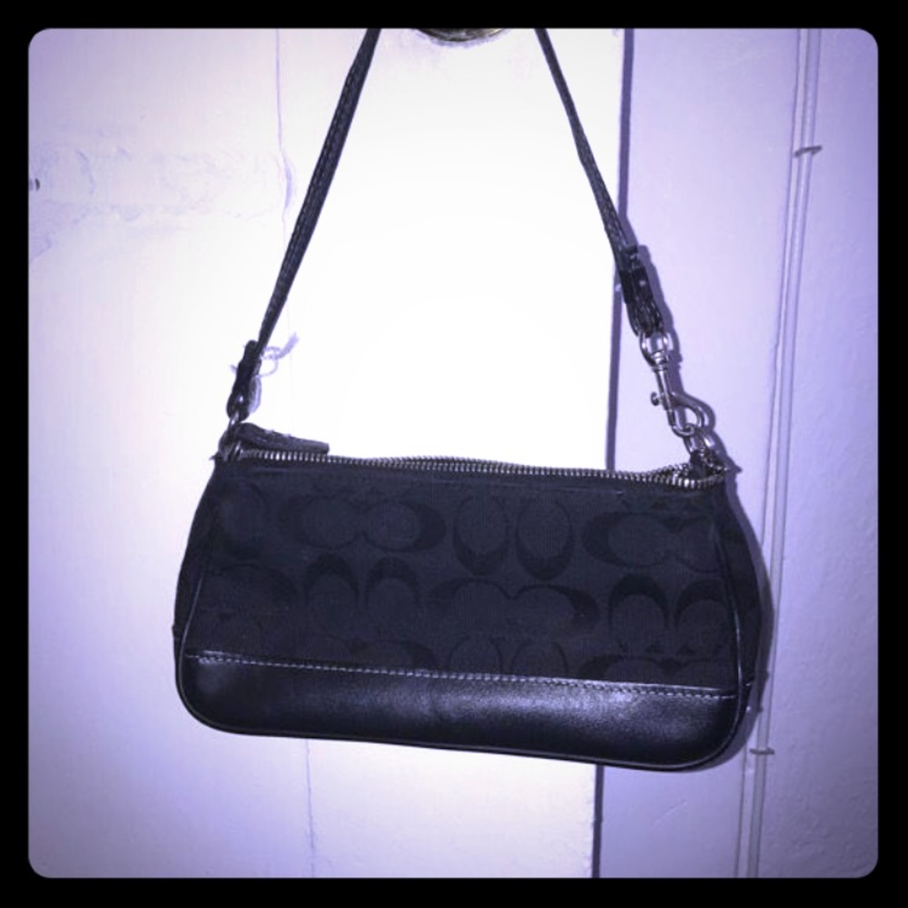 Black coach clutch