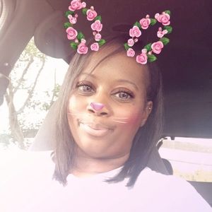 Meet your Posher, Jonique