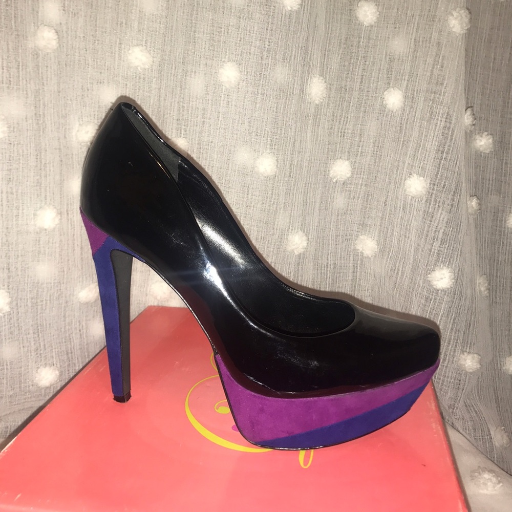 Jessica Simpson Pumps