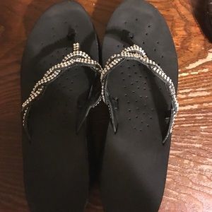 Volatile sandals - black & purple & silver. Sz 9