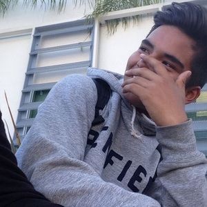 Meet your Posher, Axel