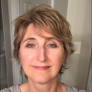 Meet your Posher, Leslie