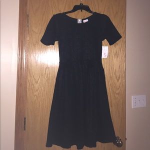 Lularoe Amelia size small- brand new never worn