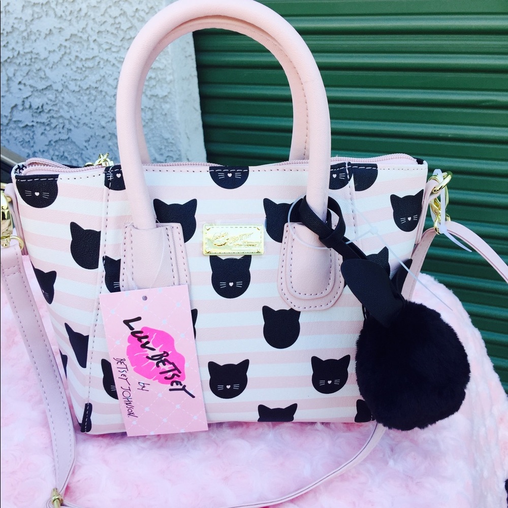 💞SOLD 💞Betsey Johnson cross body bag