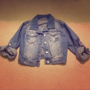 Cropped denim jacket