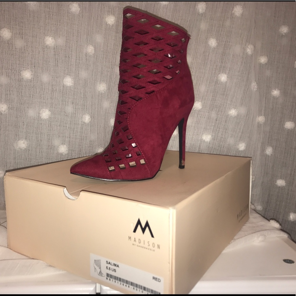Madison by Shoedazzle Bootie