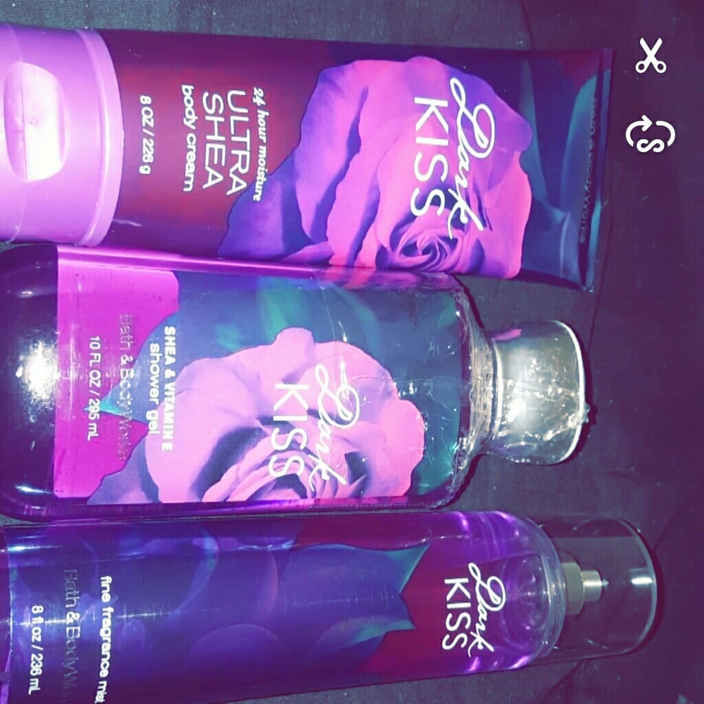 Bath and body works [Dark Kiss]