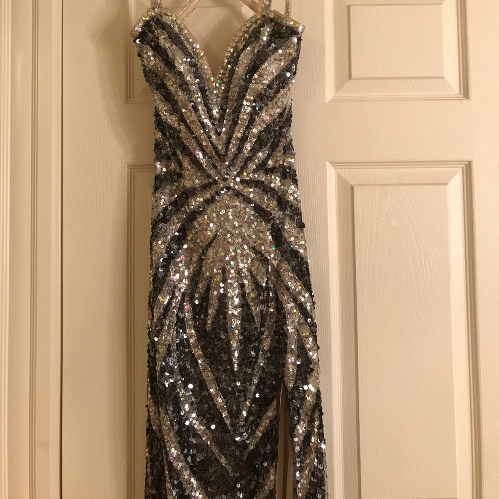 Primavera prom dress