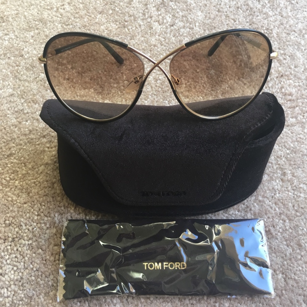 ❌❌SOLD❌❌Tom Ford Aviator Rosie Sunglasses