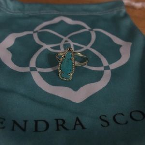 Kendra Scott arrowhead ring