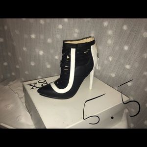 Black and white bootie