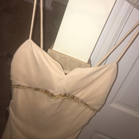 FANCY BEIGE/GOLD DRESS SIZE M - Picture 2 of 4