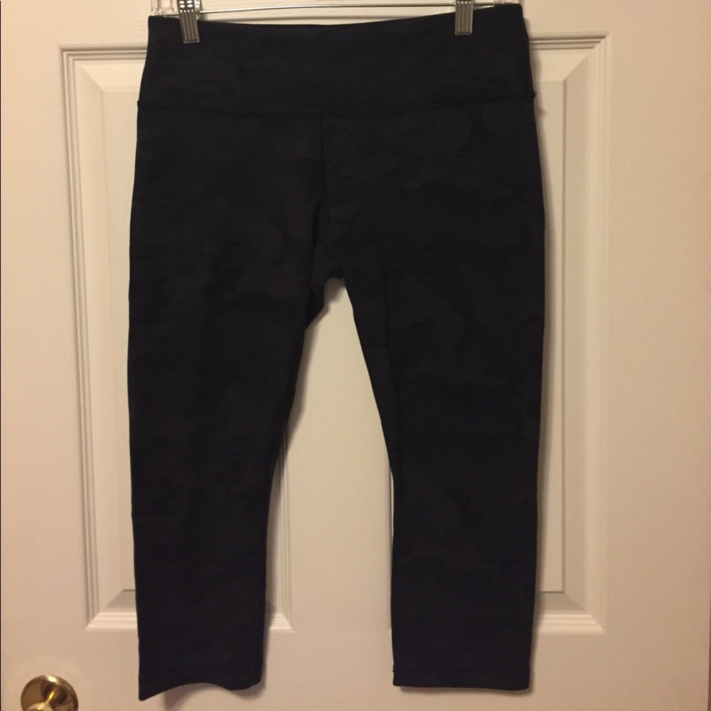 Lululemon Wunder Under Camo Crops
