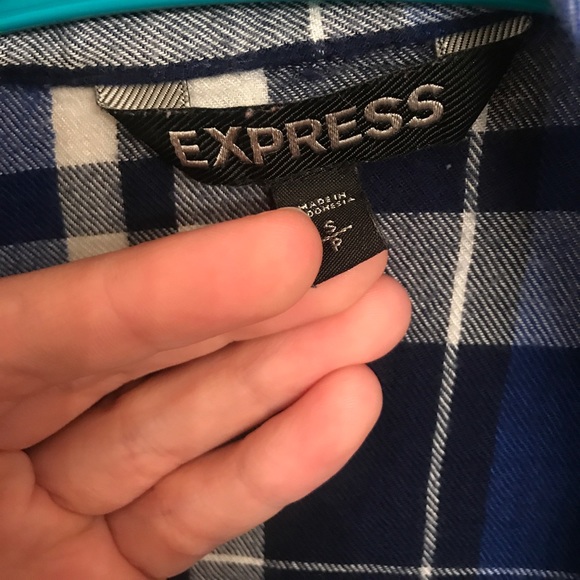 Express button down - Picture 2 of 2