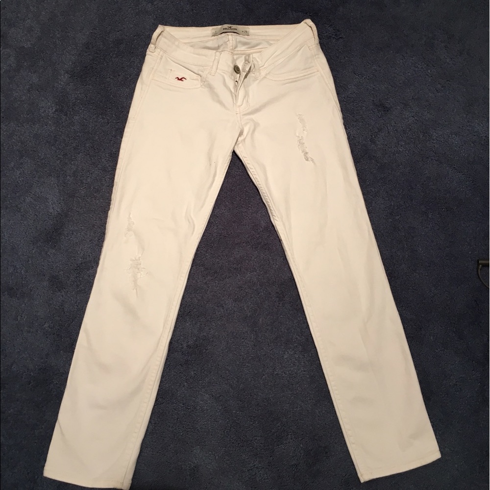 Hollister white ripped capris size 1