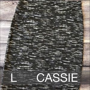Lularoe L Cassie Skirt