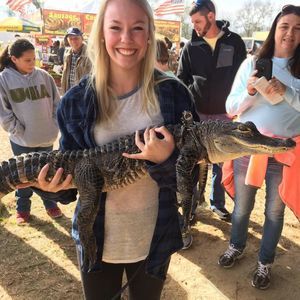 Meet your Posher, Olivia