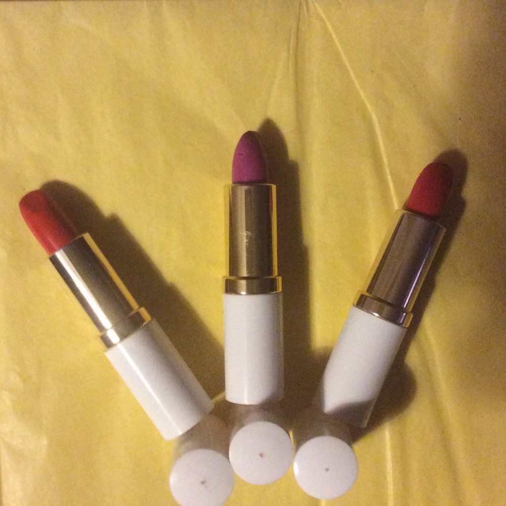 Generic 💄2 Reds and 1 Violet - Picture 2 of 5