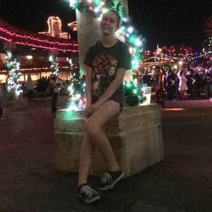 Meet your Posher, Julianna