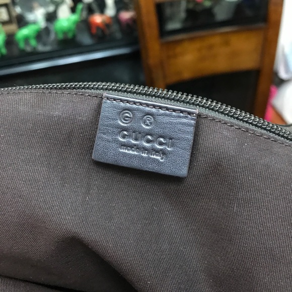 Gucci - Picture 2 of 4