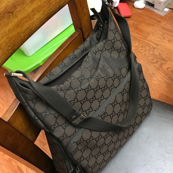 Gucci - Picture 4 of 4