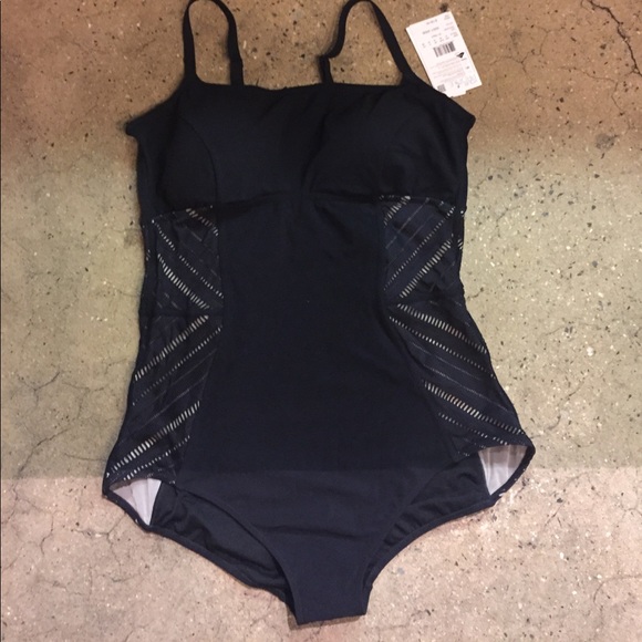 Gottex Other - NWT Black gottex one piece swimsuit