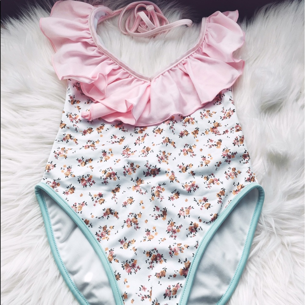 Wild fox 🦊 one piece