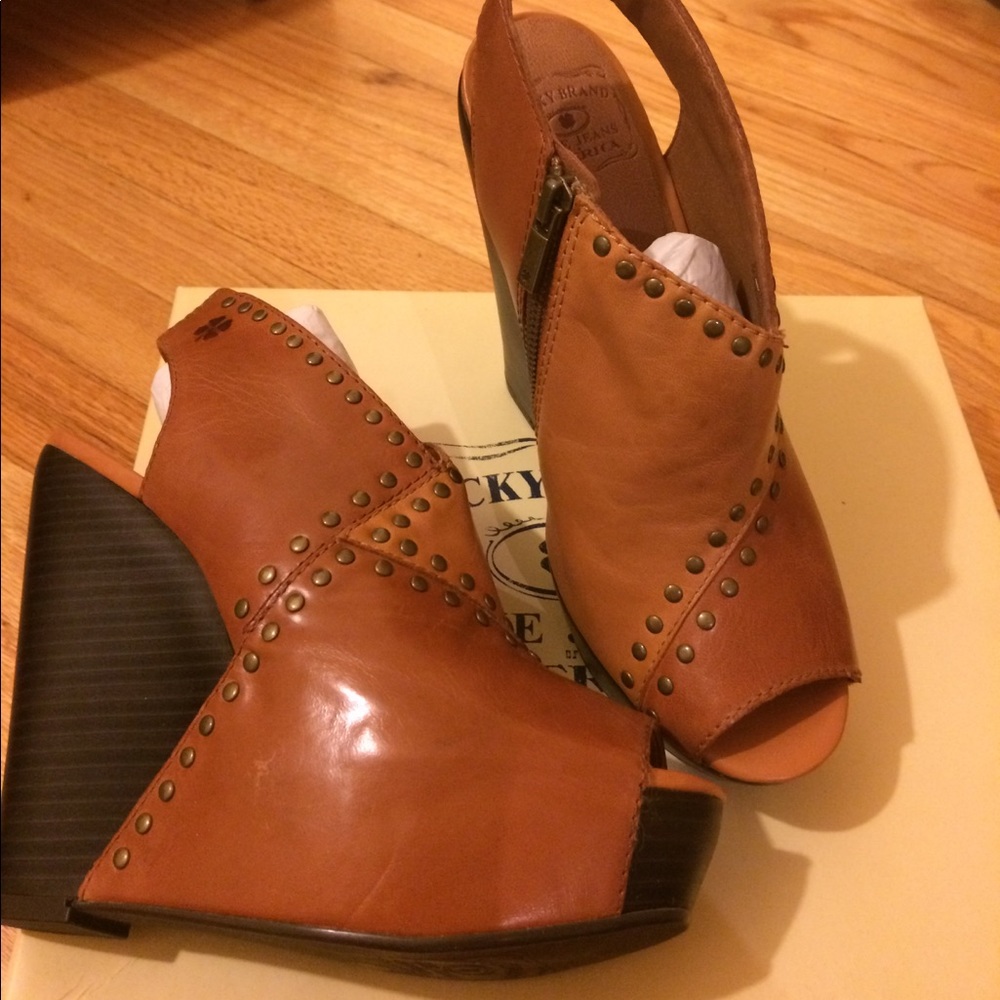 Lucky brand wedges,size 8.5