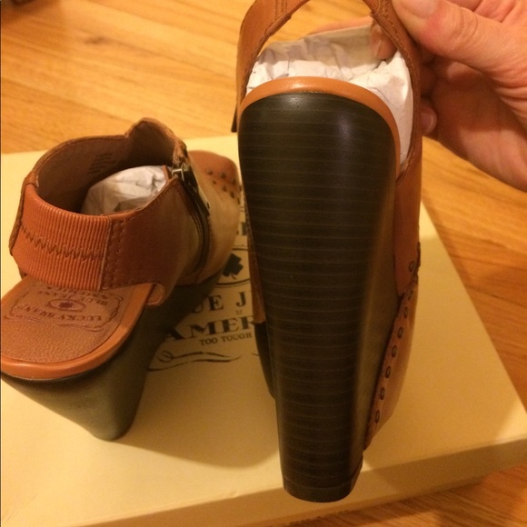 Lucky brand wedges,size 8.5 - Picture 2 of 4