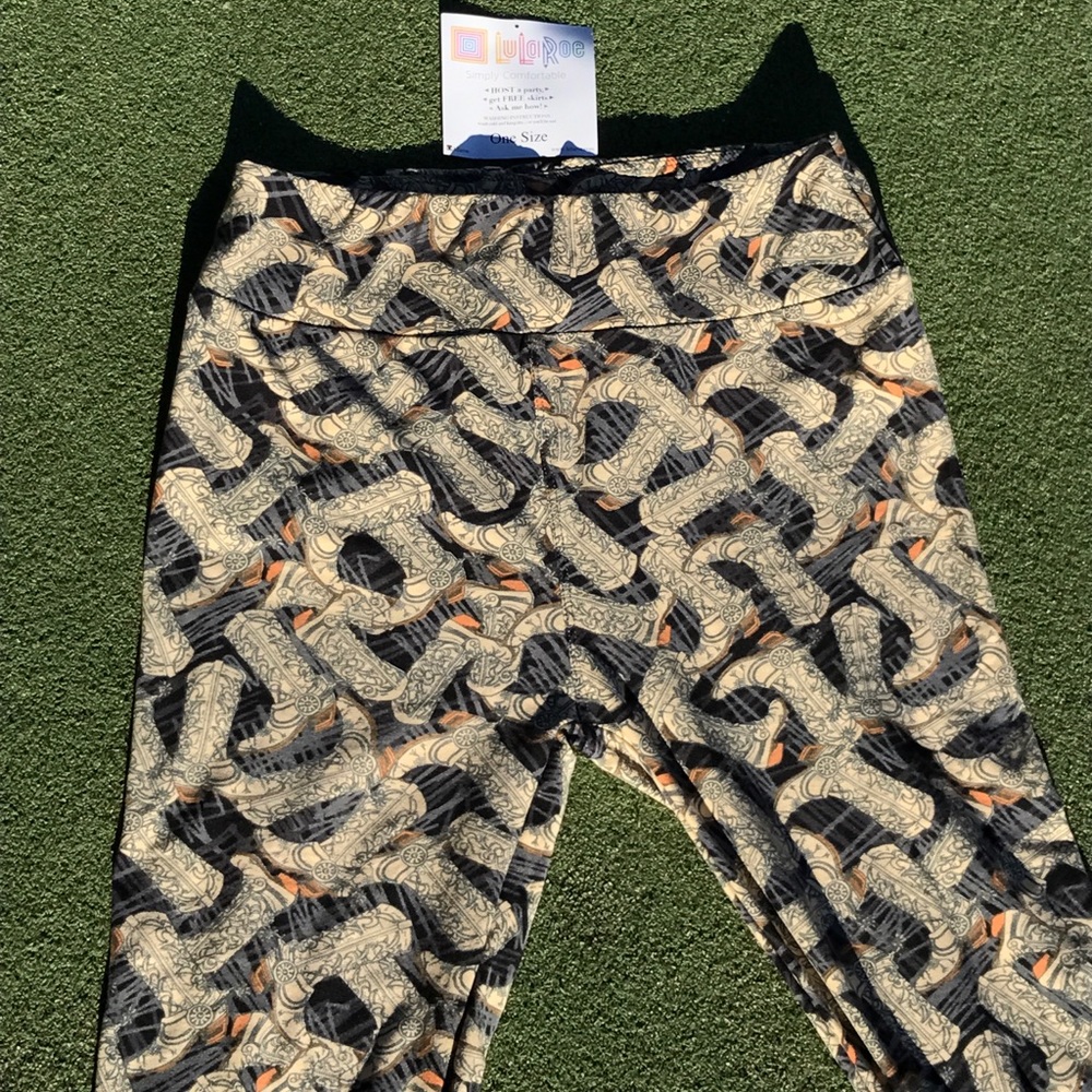 LuLaRoe Leggings Cowboy Boot Print OS