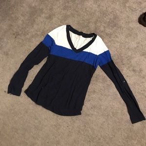 Express long-sleeve v neck