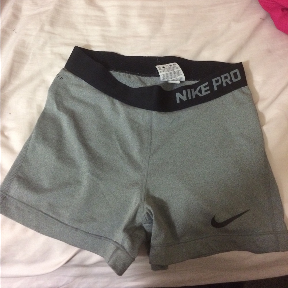SOLD Grey Nike Pro shorts