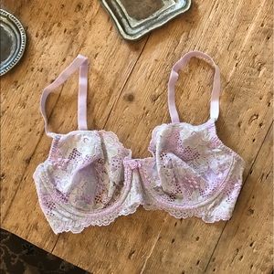 Light pink lace Victoria's Secret bra