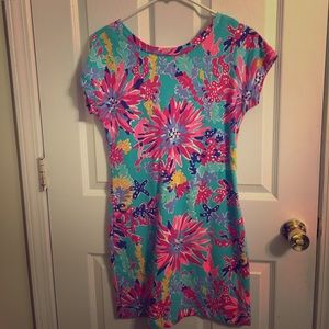 Lilly Pulitzer trippin and sippin t shirt dress