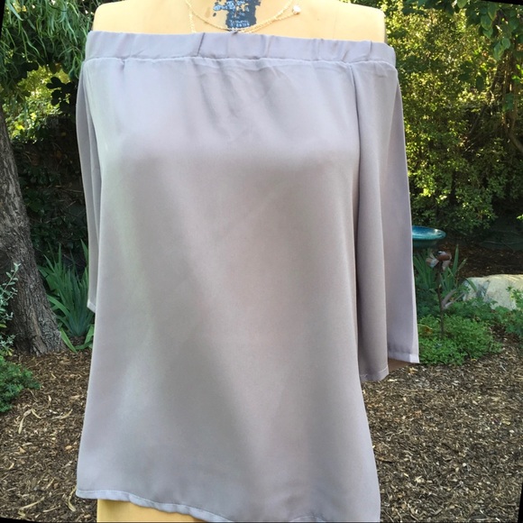 Back Bow-Tie Top - Picture 2 of 7