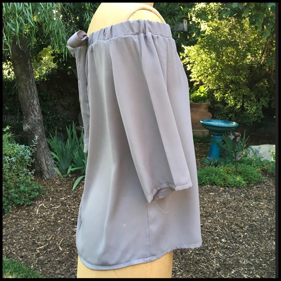 Back Bow-Tie Top - Picture 6 of 7